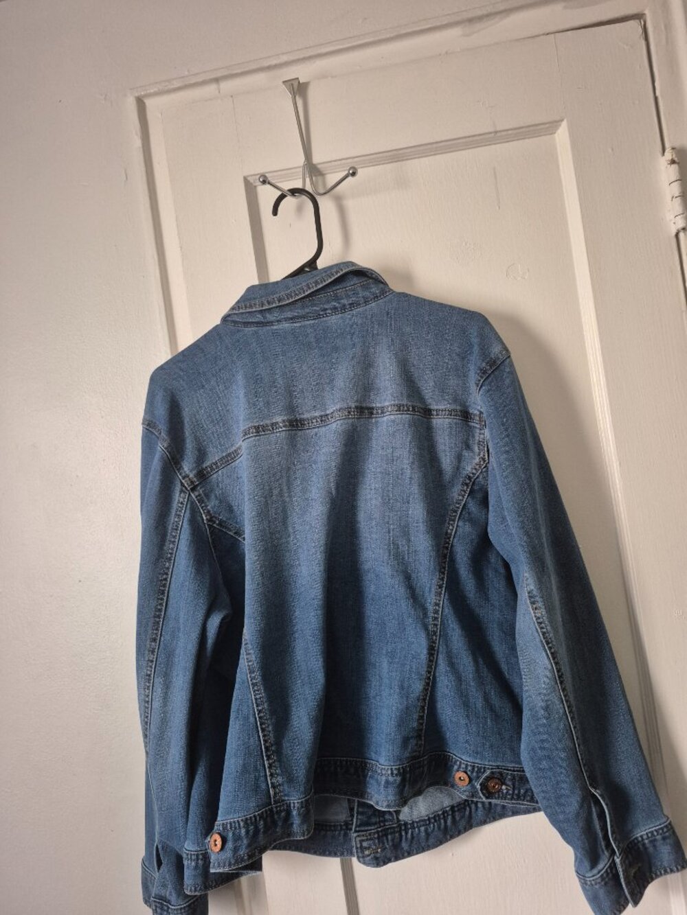 Jean jacket - Picture 2 of 2